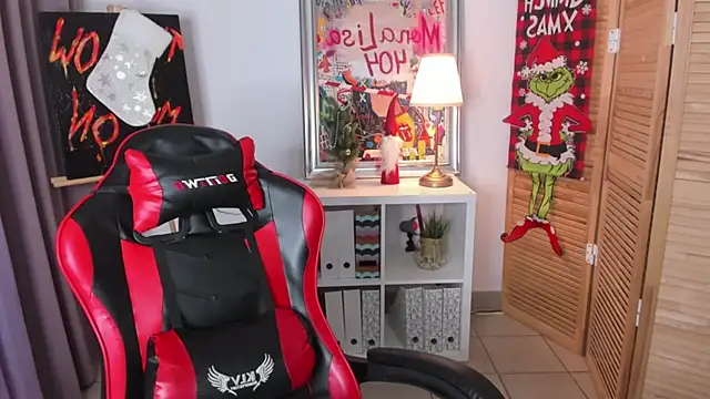 Snapshot of ayakskalermonss chatting on December 19, 2:24 pm ayakskalermonss online show from December 19, 2:24 pm