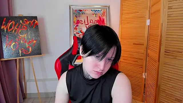 Snapshot of ayakskalermonss chatting on February 4, 8:20 am ayakskalermonss online show from February 4, 8:20 am