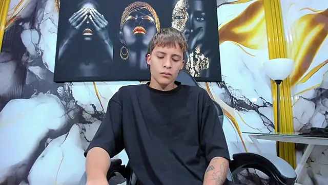 mono blonde online show from June 7, 11:58 am