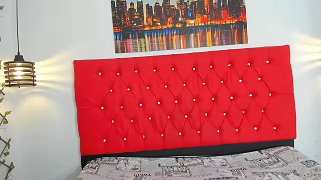 carolinacrus01 online show from September 21, 4:19 pm