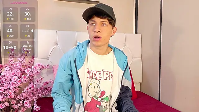 Axel  Evans online show from October 28, 12:19 pm