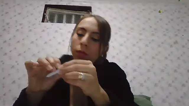 Roselingalvis13 online show from February 15, 3:14 am