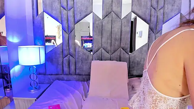 Snapshot of BestLadyMature chatting on November 7, 7:36 pm BestLadyMature online show from November 7, 7:36 pm