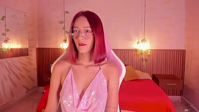 daphne courtis online show from February 4, 3:12 am