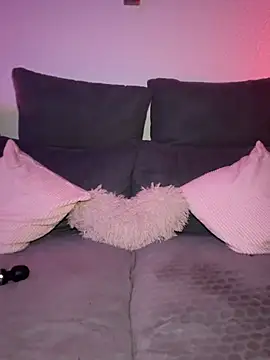 shortybig official online show from March 11, 5:02 am