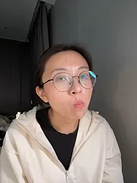 haiyan125216 online show from February 9, 1:26 pm