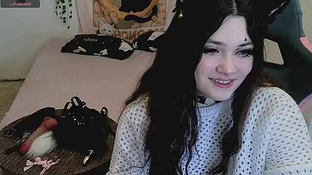 Snapshot of mirana_blade chatting on October 19, 6:36 am mirana blade online show from October 19, 6:36 am