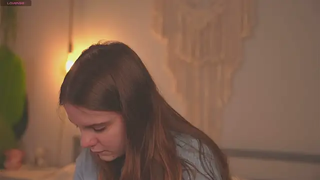 Snapshot of Lu__Lane chatting on October 17, 8:17 am Lu Lane online show from October 17, 8:17 am