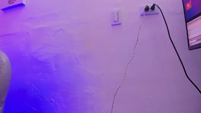 Ambar Cullen online show from October 28, 8:22 pm