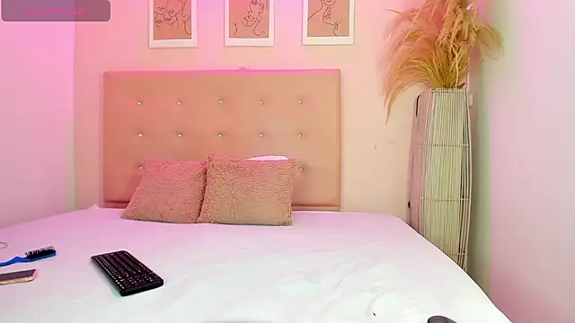 Snapshot of ANNIE_DOLCE_ chatting on May 23, 10:03 pm ANNIE DOLCE online show from May 23, 10:03 pm