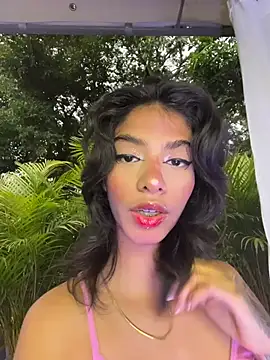 TweetiePieXXX online show from November 18, 10:25 pm