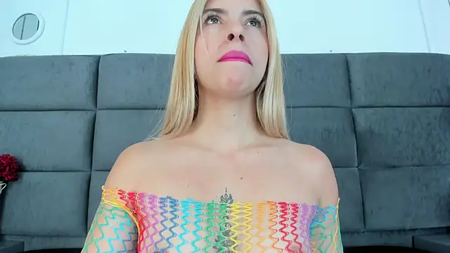 Barbiie 98 online show from October 11, 1:53 pm