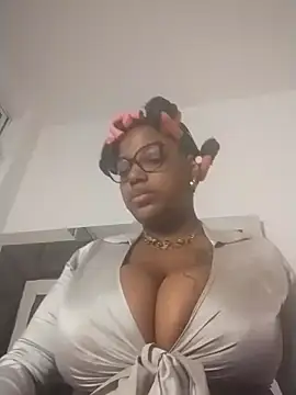 SheilaCoopers  online show from March 26, 10:43 am