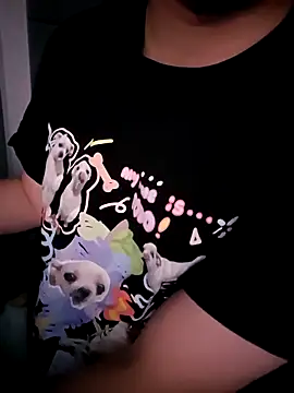 111owo111 online show from March 4, 1:17 pm