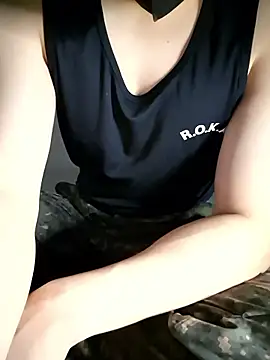 111owo111 online show from May 15, 2:02 pm