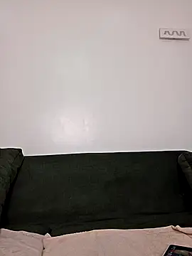 Lexiluv1 online show from April 30, 6:14 pm