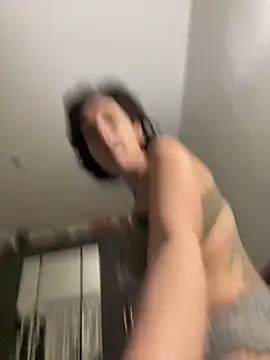 Piggiteablacktea online show from November 14, 11:24 pm