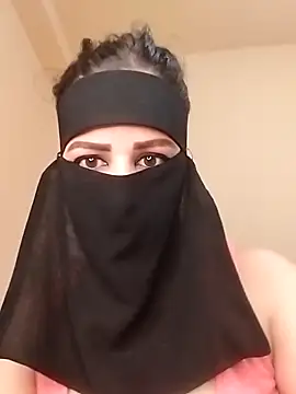 Snapshot of Sofia_maroc99 chatting on May 7, 2:55 pm Sofia maroc99 online show from May 7, 2:55 pm