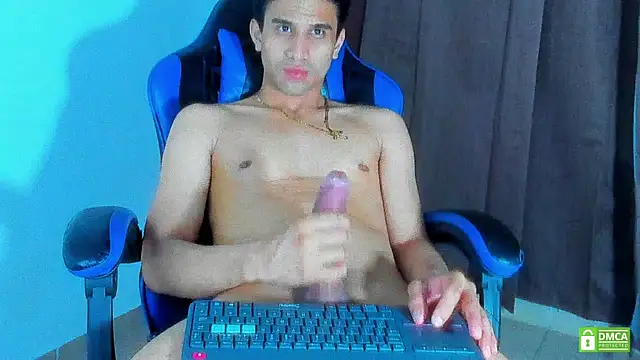 Snapshot of Camachito332 chatting on July 22, 8:50 am Camachito332 online show from July 22, 8:50 am