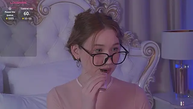 Snapshot of NancySmitts chatting on September 26, 4:00 pm NancySmitts online show from September 26, 4:00 pm