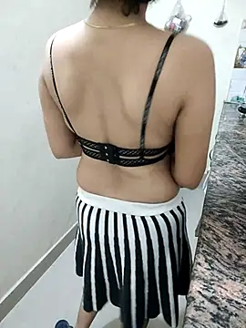 Snapshot of Pihu_Chopra chatting on September 28, 3:28 pm Pihu Chopra online show from September 28, 3:28 pm