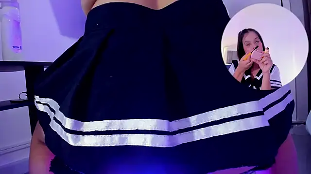 thamiina  online show from November 27, 7:05 pm