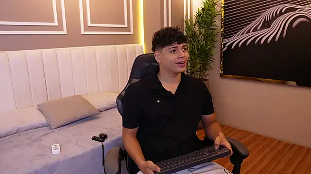 Ethan occonor online show from March 5, 11:39 am