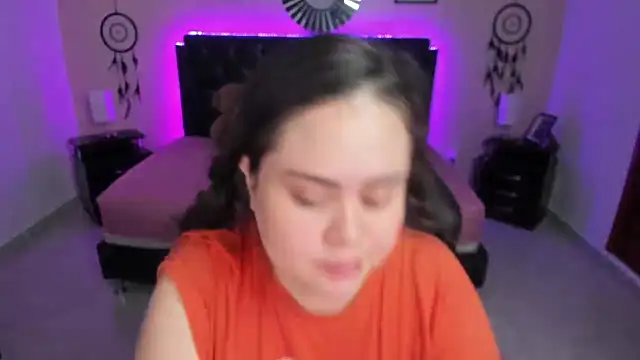 LolaVillalobos online show from December 2, 12:10 pm