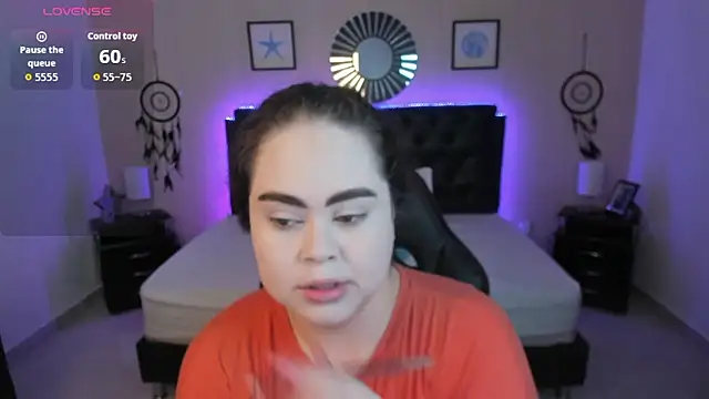 Snapshot of LolaVillalobos chatting on January 19, 11:58 am LolaVillalobos online show from January 19, 11:58 am