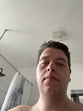 Lars2306 online show from March 6, 10:45 am