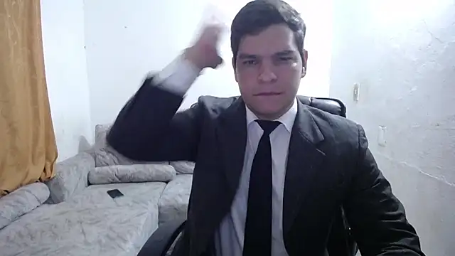 Victor Maitland online show from March 4, 3:45 am