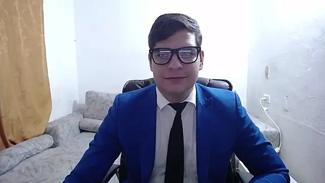 Snapshot of Victor_Maitland chatting on July 7, 9:08 pm Victor Maitland online show from July 7, 9:08 pm