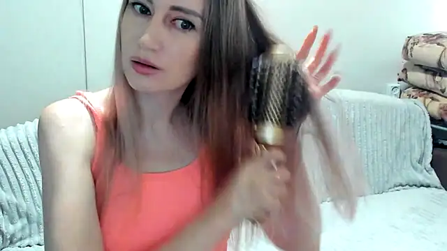 JessFoxxx online show from April 13, 3:34 am