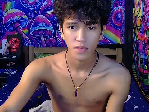 kenbigcockxx online show from June 21, 10:23 pm