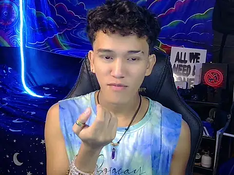 kenbigcockxx online show from July 10, 8:55 pm