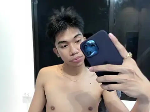 Snapshot of Ur_pinoyhotbrix chatting on October 25, 1:51 pm Ur pinoyhotbrix online show from October 25, 1:51 pm