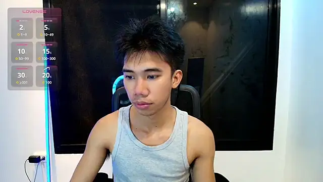 Snapshot of Ur_pinoyhotbrix chatting on October 28, 2:20 pm Ur pinoyhotbrix online show from October 28, 2:20 pm