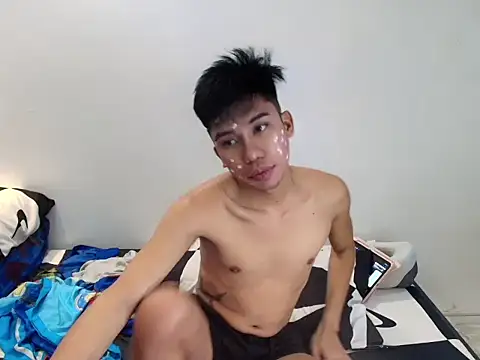 Snapshot of Ur_pinoyhotbrix chatting on March 4, 6:47 pm Ur pinoyhotbrix online show from March 4, 6:47 pm