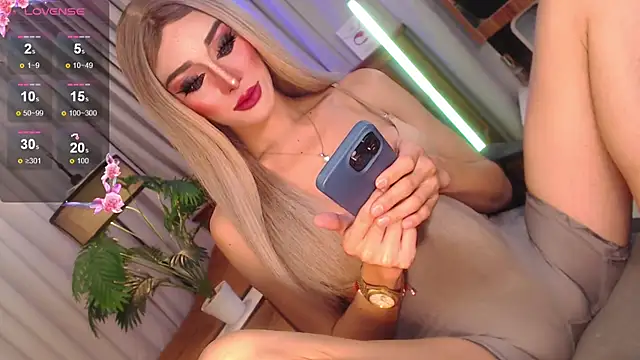 Snapshot of Anyats_Walker69 chatting on June 24, 5:34 pm Anyats Walker69 online show from June 24, 5:34 pm