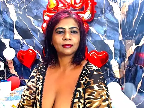 indianerotica69 online show from February 19, 6:26 pm