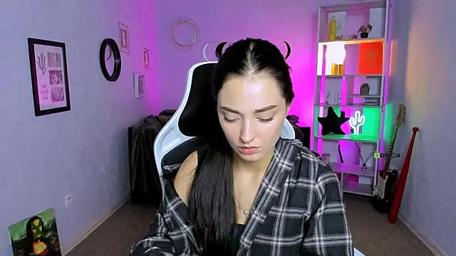 Snapshot of miki-niki chatting on September 10, 5:35 pm miki-niki online show from September 10, 5:35 pm