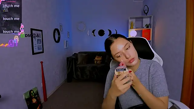 Snapshot of miki-niki chatting on September 26, 5:44 am miki-niki online show from September 26, 5:44 am