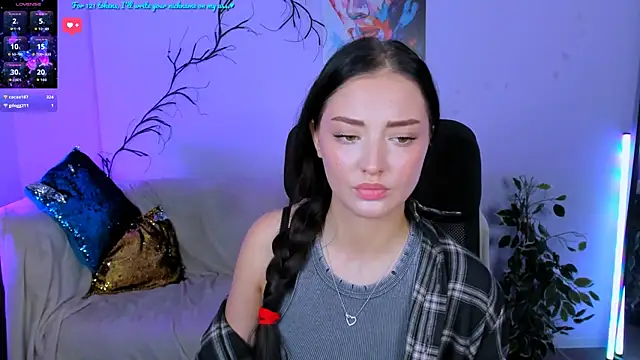 Snapshot of miki-niki chatting on October 6, 12:24 pm miki-niki online show from October 6, 12:24 pm