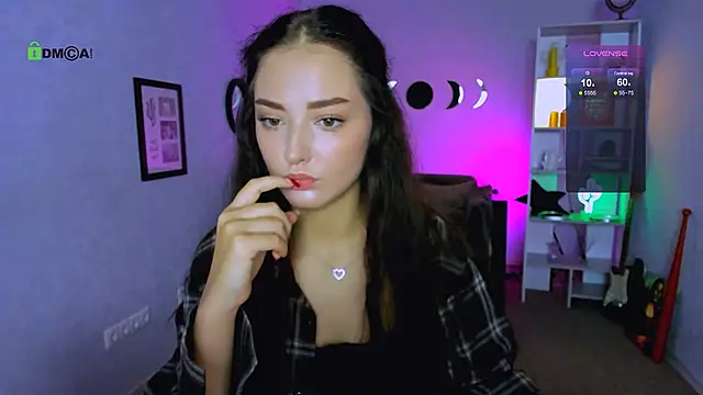 Snapshot of miki-niki chatting on October 7, 11:40 am miki-niki online show from October 7, 11:40 am