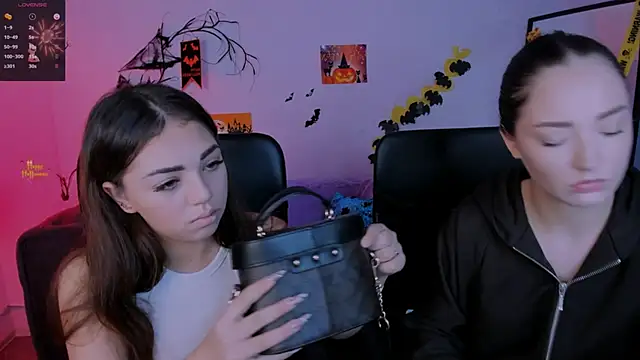 Snapshot of miki-niki chatting on November 4, 7:40 am miki-niki online show from November 4, 7:40 am