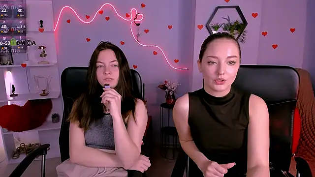 Snapshot of miki-niki chatting on March 11, 8:20 am miki-niki online show from March 11, 8:20 am