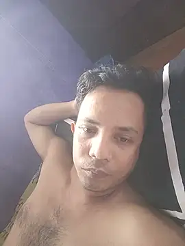 Snapshot of hotcumboi69 chatting on July 16, 2:39 am hotcumboi69 online show from July 16, 2:39 am