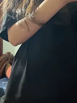 Snapshot of _kween23 chatting on October 19, 4:07 pm  kween23 online show from October 19, 4:07 pm