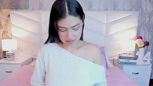 Snapshot of victoria___jonnes chatting on September 19, 12:39 pm victoria jonnes online show from September 19, 12:39 pm