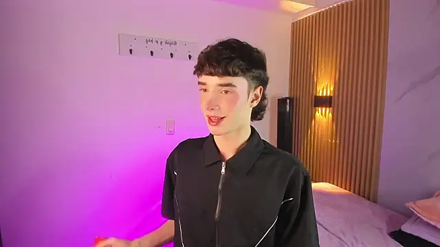 austin rouse online show from February 13, 8:38 pm